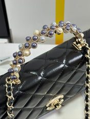 PEARL HANDLE FLAP BAG 18 IN BLACK SHINY LAMBSKIN