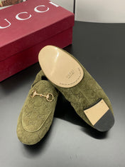 GUCCI 26S LOAFERS IN MOSS GREEN SUEDE WITH GOLD HARDWARE