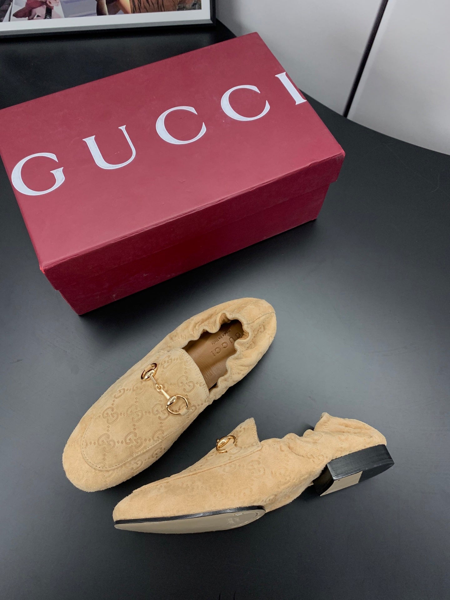 GUCCI 26S LOAFERS IN BEIGE SUEDE