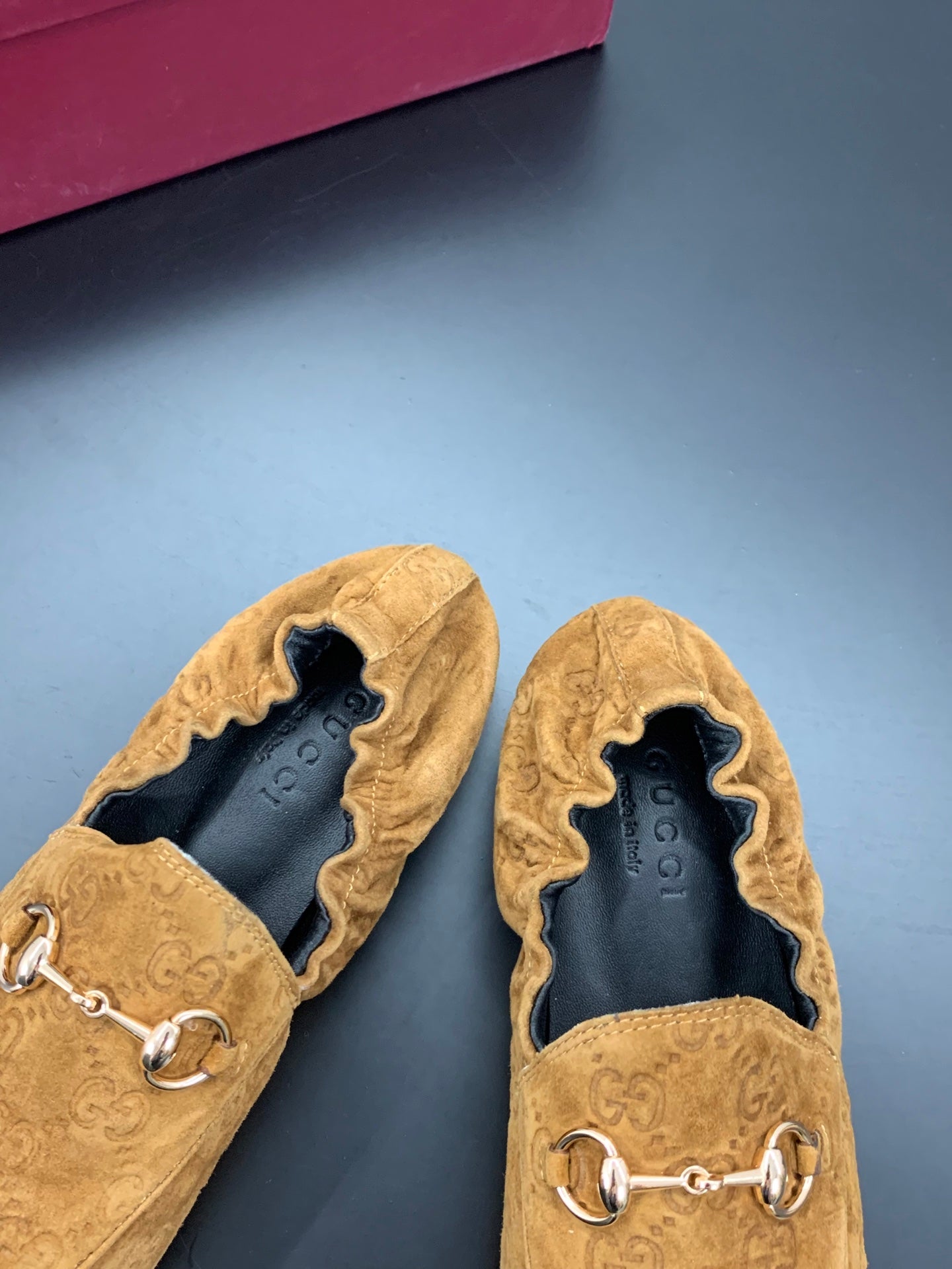 GUCCI 26S LOAFERS IN BROWN SUEDE