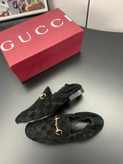 GUCCI 26S LOAFERS IN BLACK SUEDE