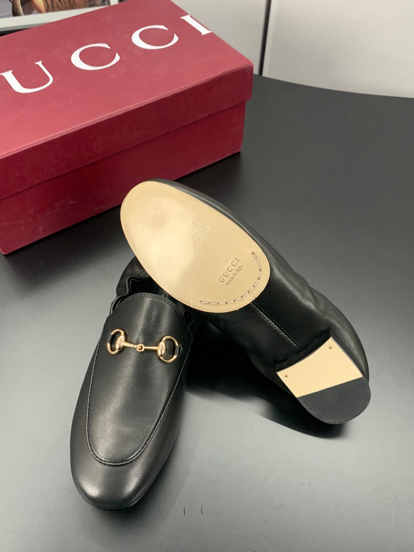 GUCCI 26S LOAFERS IN BLACK CALFSKIN
