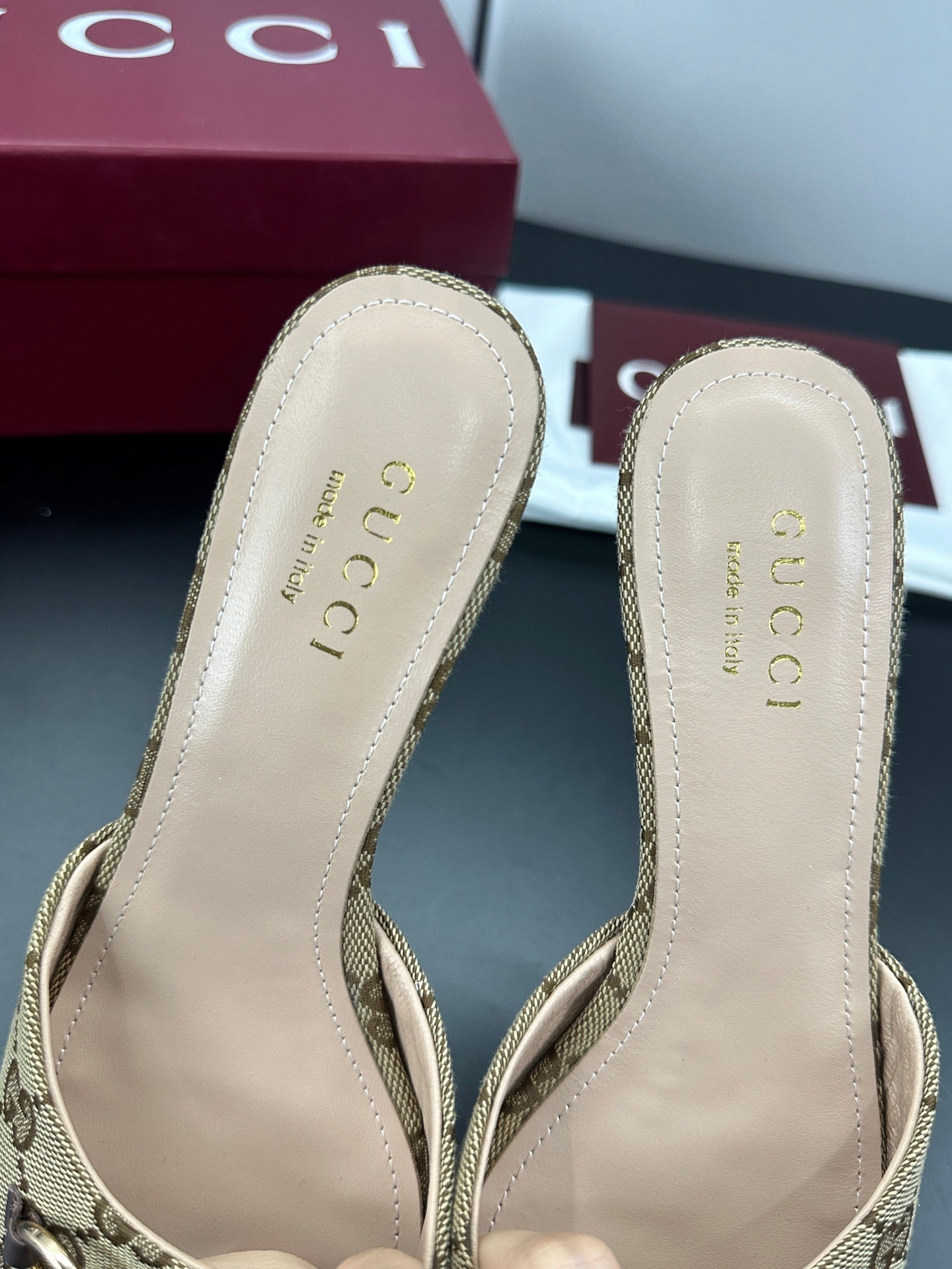 GUCCI 26S HIGH-HEELED SANDALS 50 MM IN DARK BEIGE CANVAS