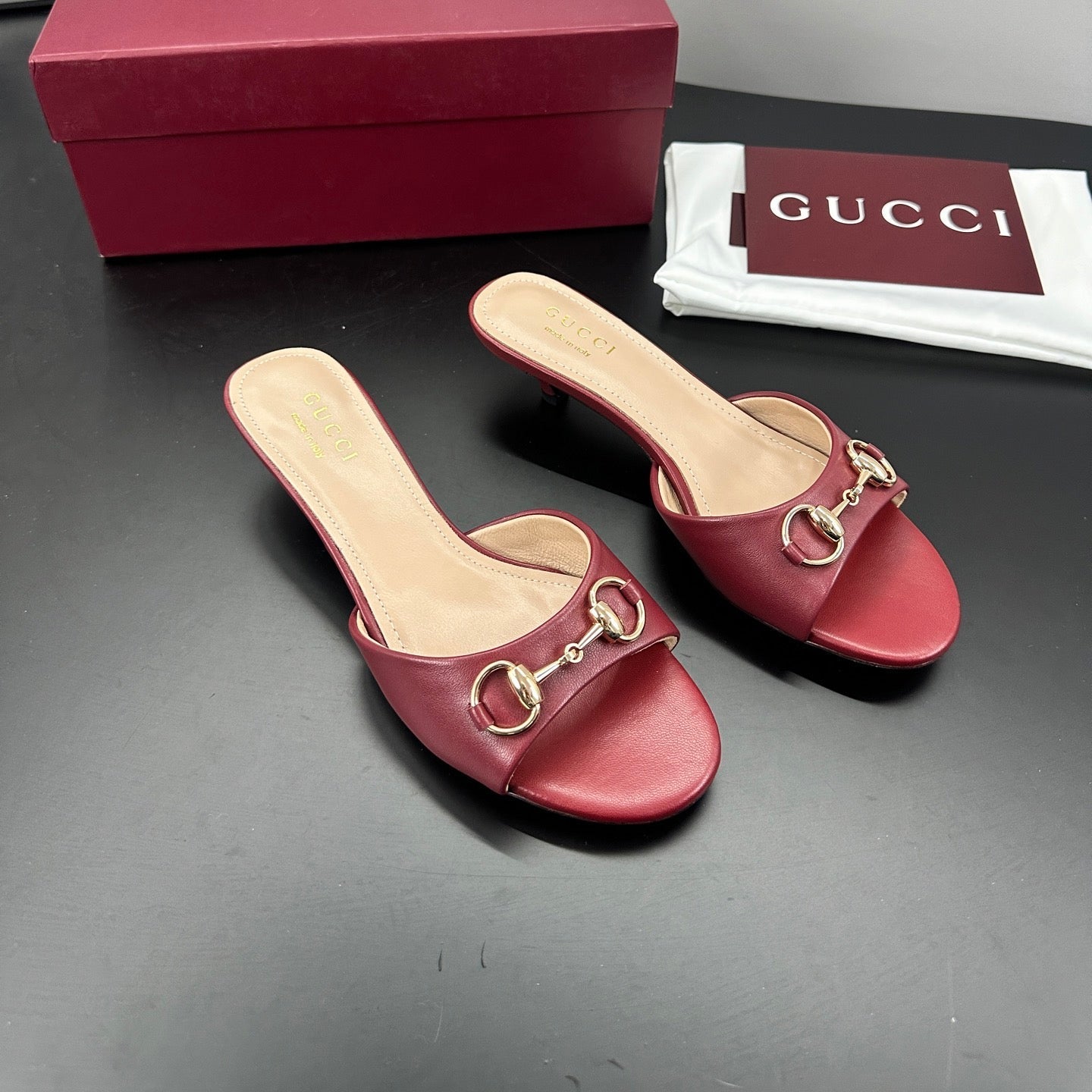 GUCCI 26S HIGH-HEELED SANDALS 50 MM IN RED CALFSKIN
