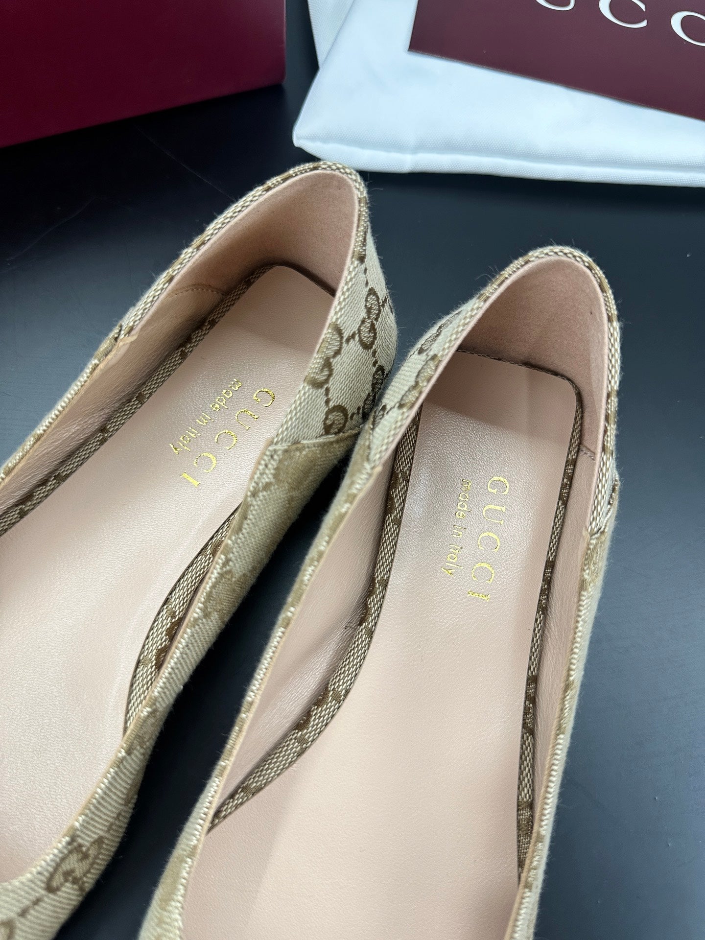 GUCCI 26S VITTORIA BALLERINA SHOES IN DARK BEIGE CANVAS