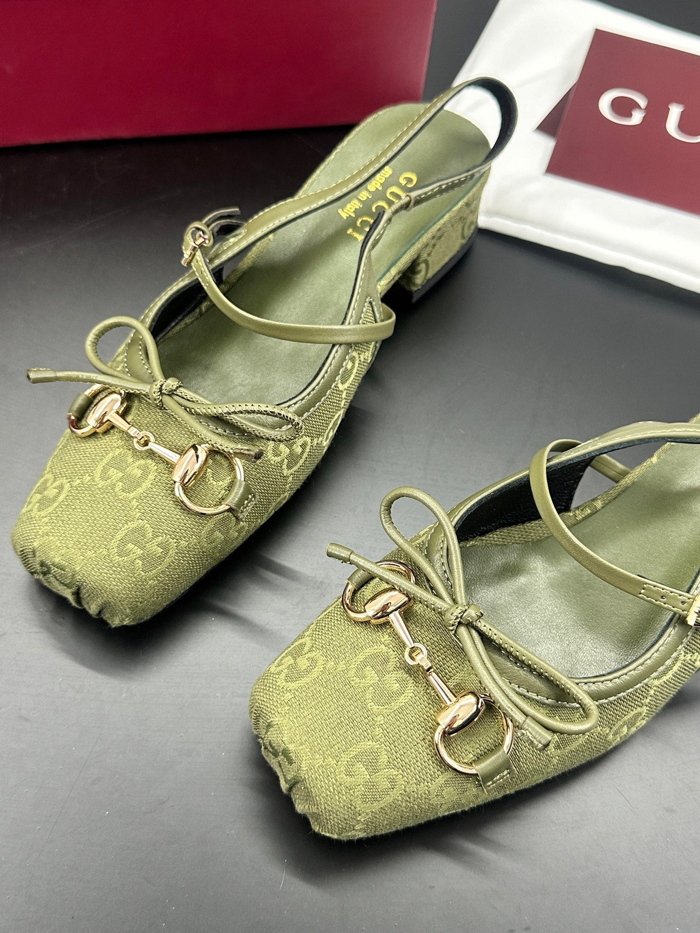 GUCCI 26S SLINGBACK 25 MM IN MOSS GREEN CANVAS