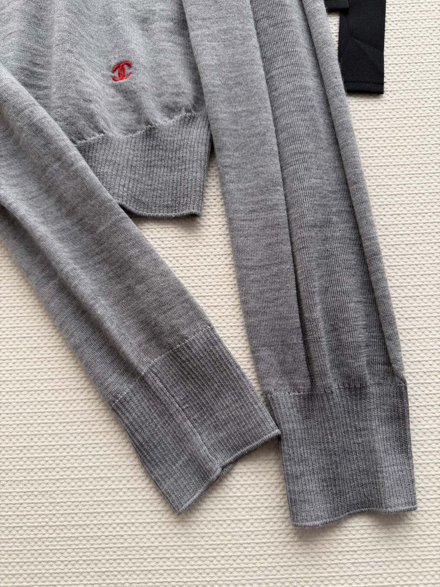 CHANEL 26S CARDIGAN 918