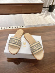 DWAY SLIDES IN BEIGE AND GRAY TECHNICAL FABRIC