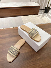 DWAY SLIDES IN BEIGE AND GRAY TECHNICAL FABRIC