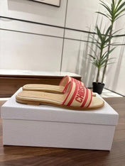 DWAY SLIDES IN BEIGE AND RED TECHNICAL FABRIC