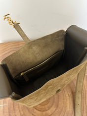 LE 5 À 7  SUPPLE SMALL 22 IN PEANUT BROWN SUEDE