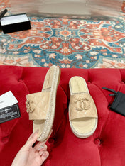 FLAT SLIPPERS IN BEIGE CREAM LAMBSKIN AND WOVEN WITH LOGO