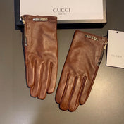 TOUCHSCREEN GLOVES WITH SIDE ZIPPER IN CARAMEL BROWN LAMBSKIN 456310