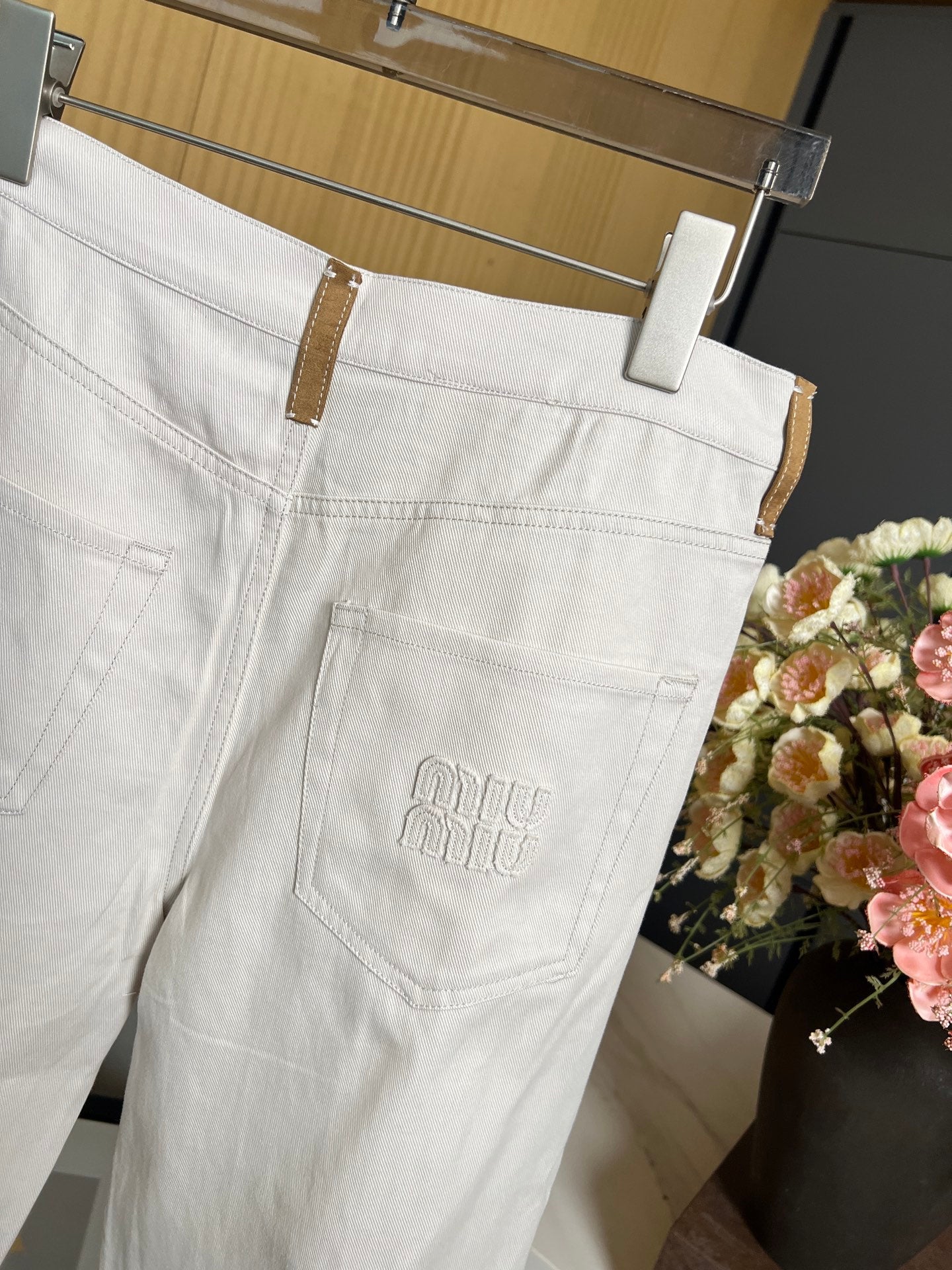 MIUMIU JEANS STYLE 329