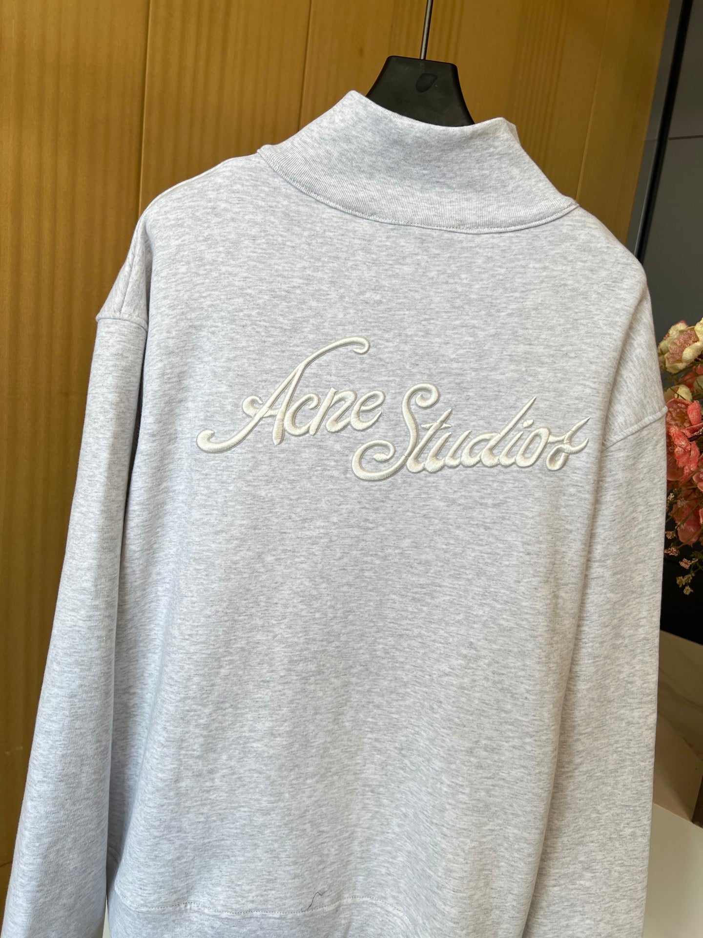 DIOR 25S EMBROIDERED SWEATSHIRT STYLE 221