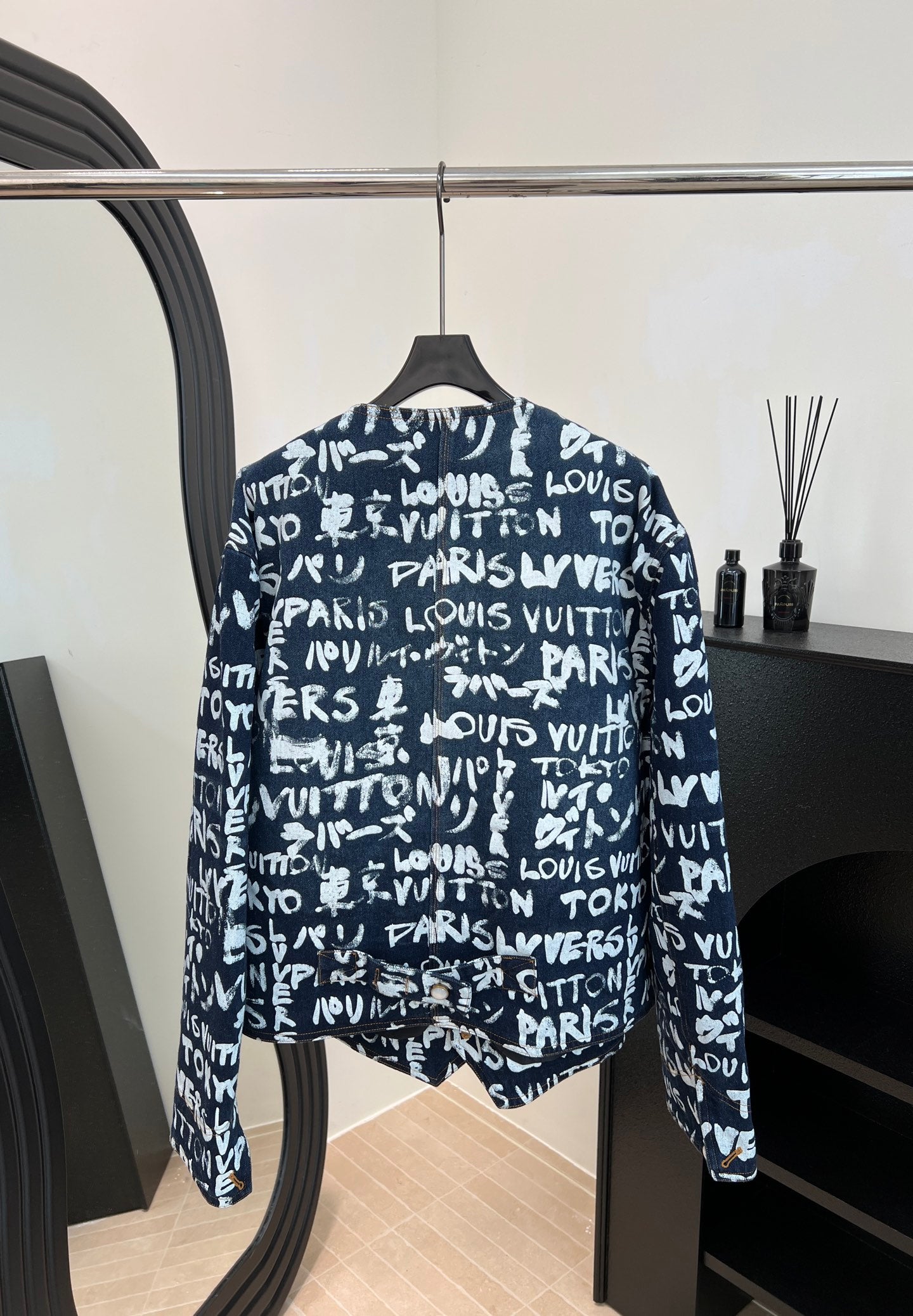 LV 25S JACKET 0162