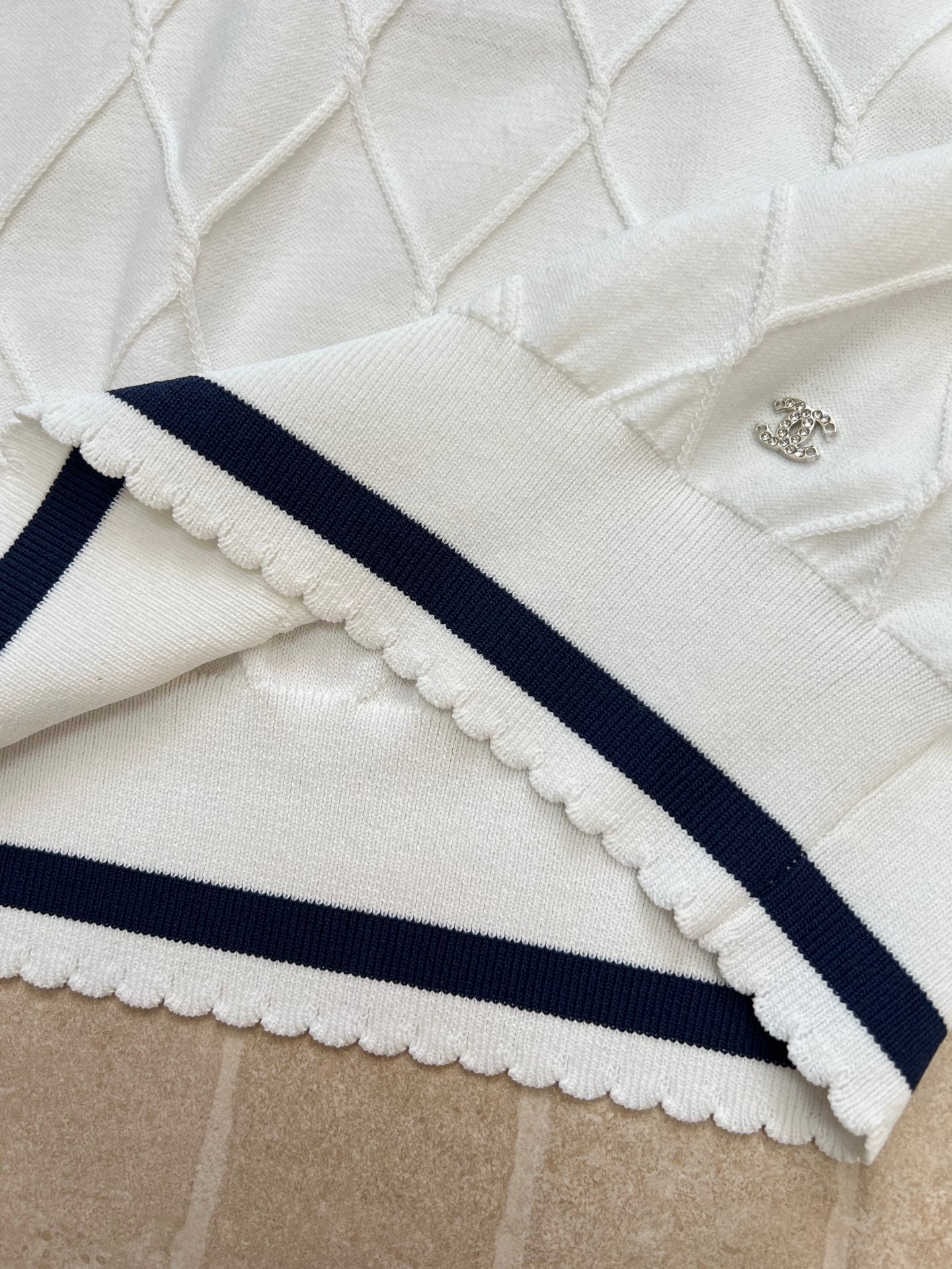 CHANEL 26S SLEEVELESS POLO KNIT TOP STYLE 1151