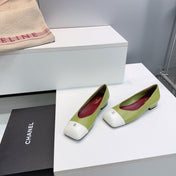 CHANEL 26S FLATS IN GREEN LAMBSKIN WITH WHITE CAP TOE