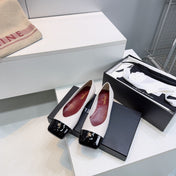 CHANEL 26S FLATS IN WHITE LAMBSKIN WITH BLACK CAP TOE