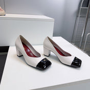 CHANEL 26S SQUARE-TOE HIGH HEELS 55 MM IN WHITE LAMBSKIN WITH BLACK CAP TOE
