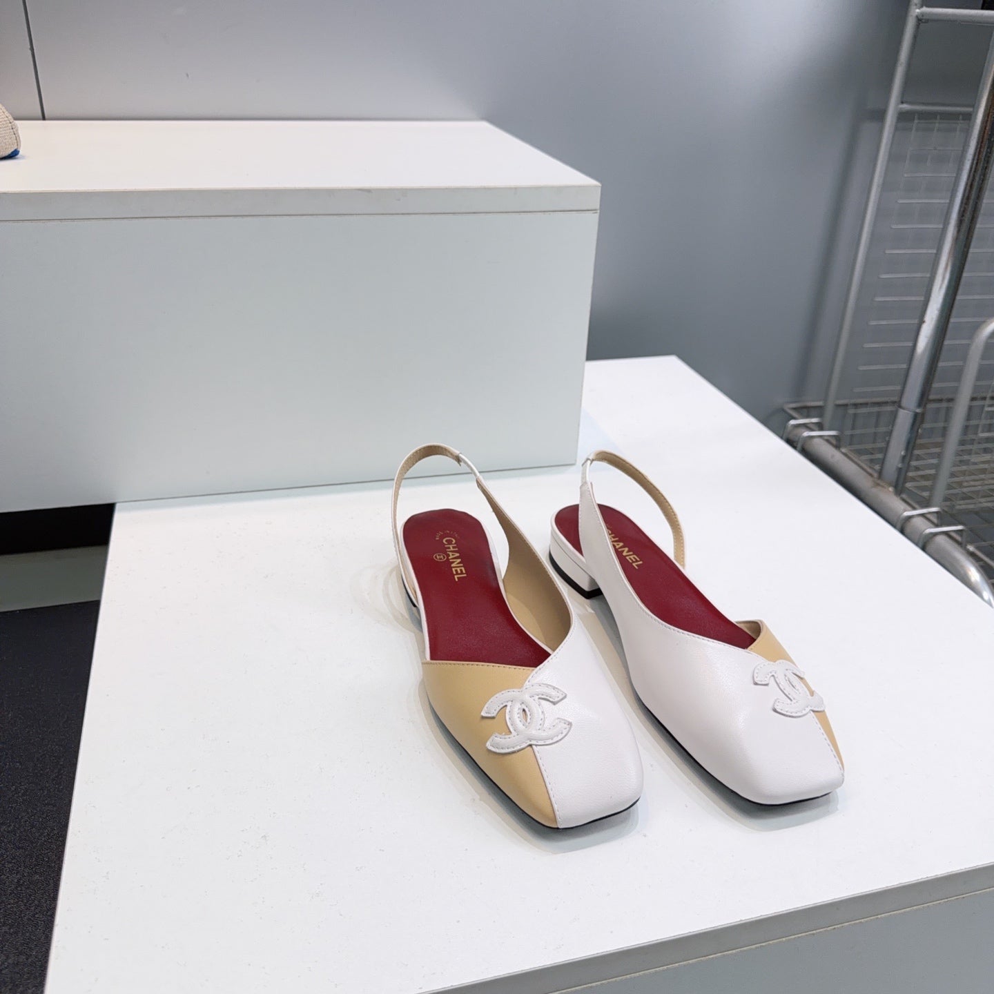 CHANEL 26S FLAT SLINGBACK IN BEIGE AND WHITE LAMBSKIN