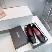 CHANEL 26S SQUARE-TOE FLATS IN BLACK LAMBSKIN AND SUEDE
