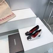 CHANEL 26S SQUARE-TOE HIGH HEELS 95 MM IN BLACK AND WHITE LAMBSKIN