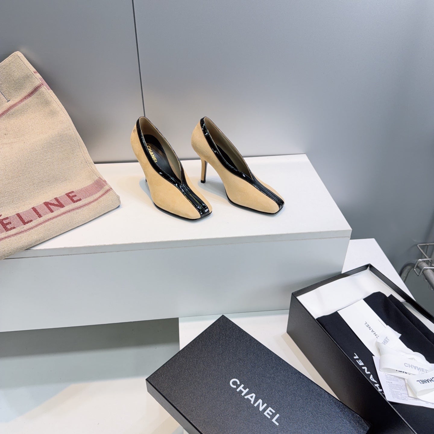 CHANEL 26S HIGH HEELS 100 MM IN BEIGE SUEDE