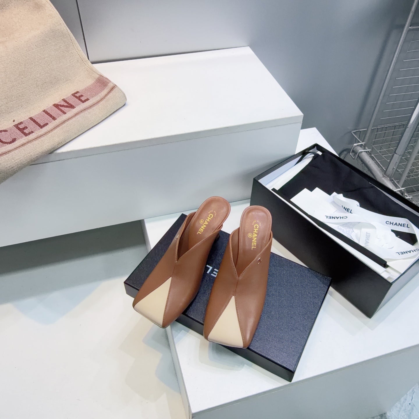 CHANEL 26S HIGH-HEEL MULES 70 MM IN BROWN AND BEIGE LAMBSKIN