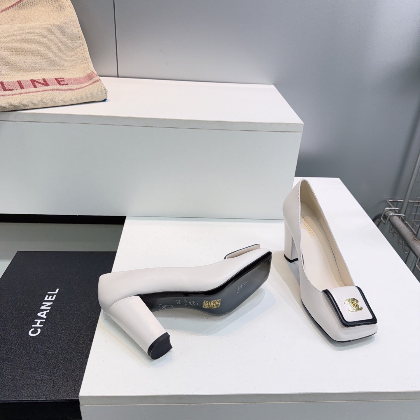 CHANEL 26S SQUARE-TOE HIGH HEELS 95 MM IN WHITE LAMBSKIN