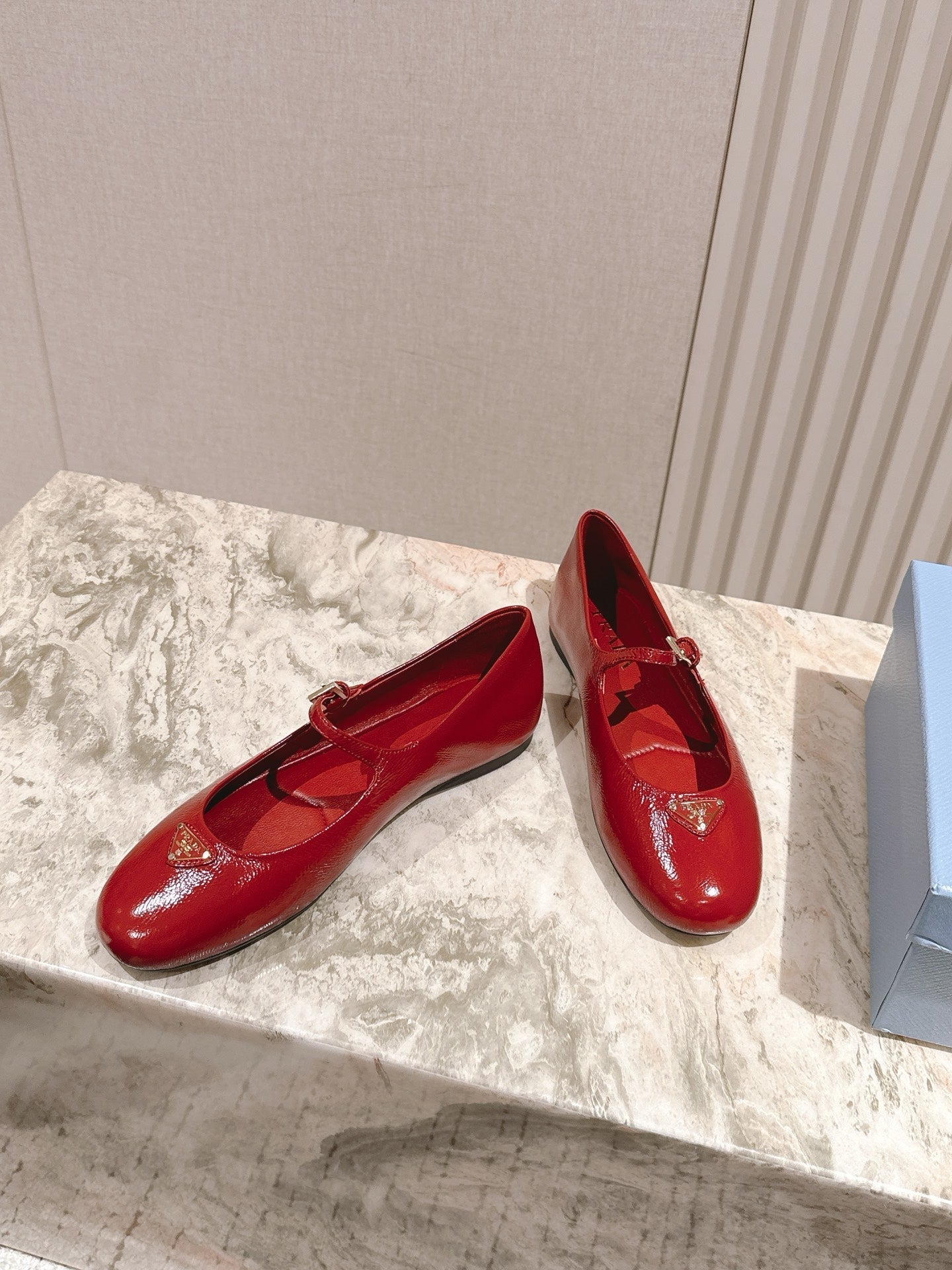 PRADA 25S BALLERINAS IN RED WINE CALFSKIN GLOSSY