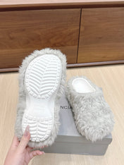 BALENCIAGA 25S MULES IN IVORY WHITE FAUX FUR