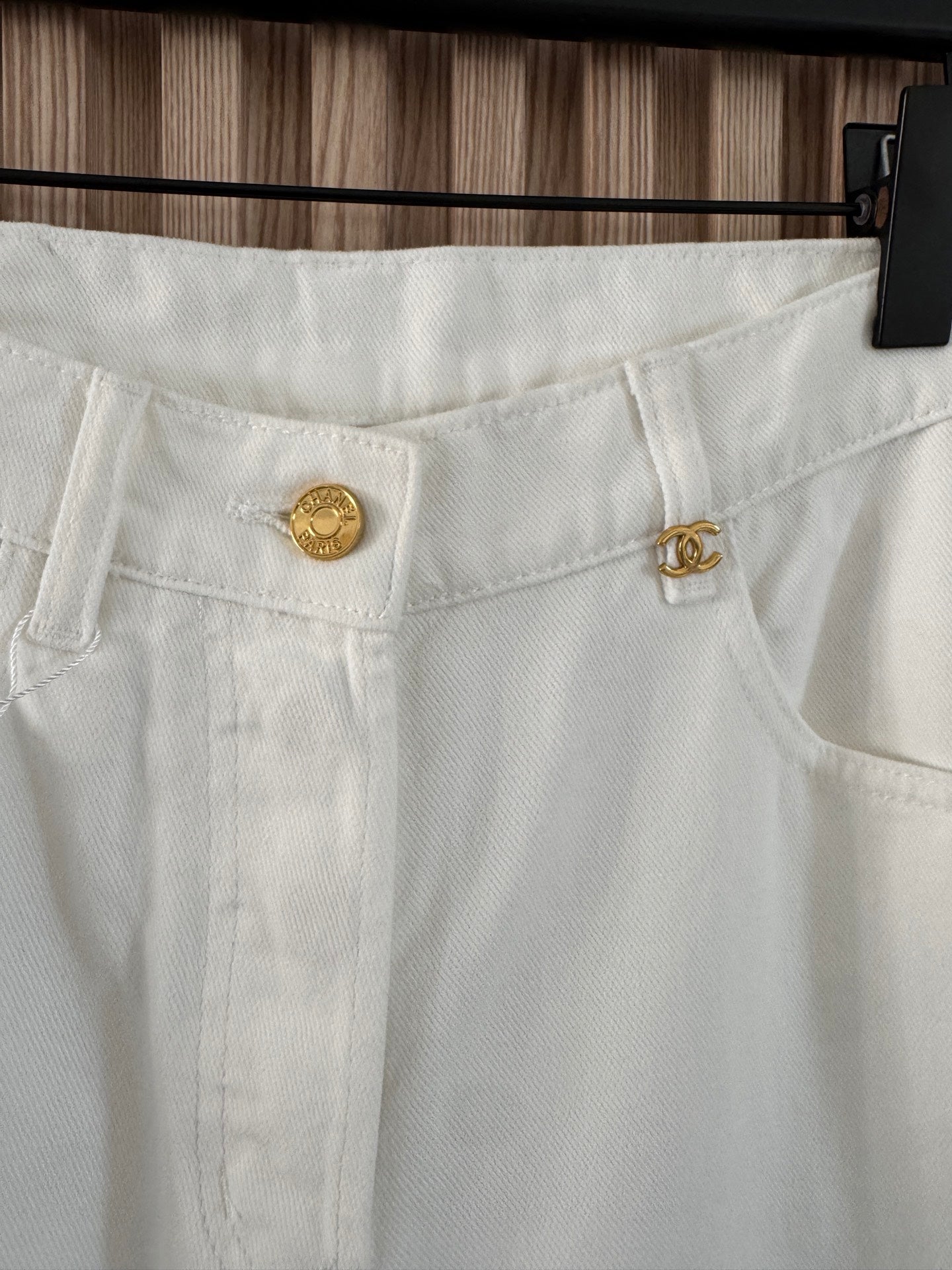 CHANEL 26S STRAIGHT-LEG JEANS 1391