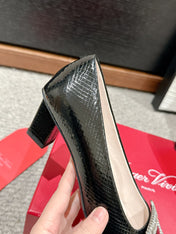 BELLE VIVIER PUMPS IN BLACK LIZARD EMBOSSED CALFSKIN