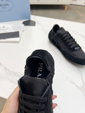 COLLAPSE SNEAKERS IN BLACK SUEDE AND NYLON