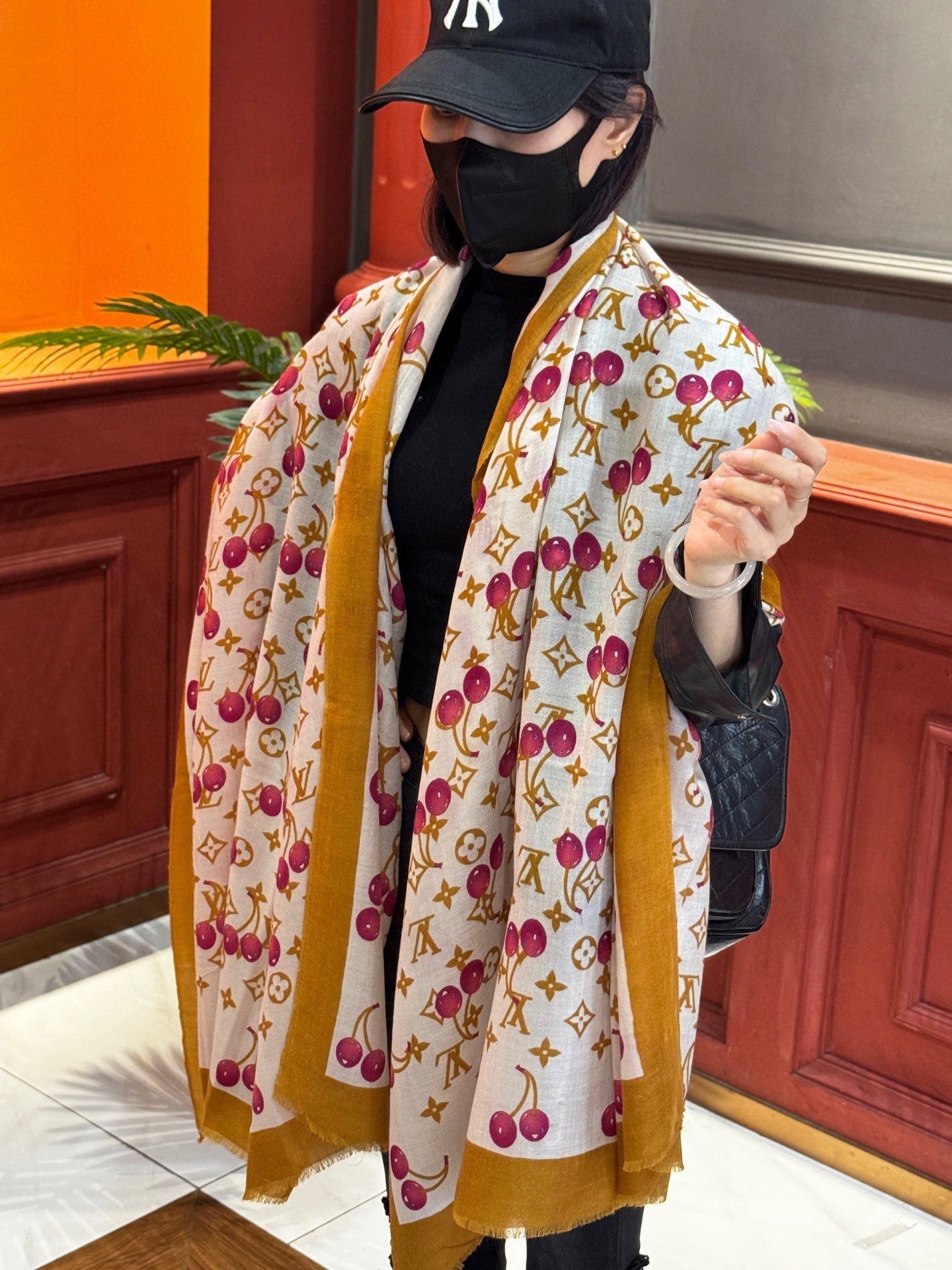 LV SCARF 200 CM IN CASHMERE 728983