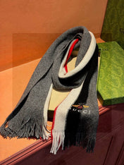 GUCCI 25S SCARF 180 IN CASHMERE 730567