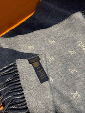 LV SCARF 180 CM IN CASHMERE 730570
