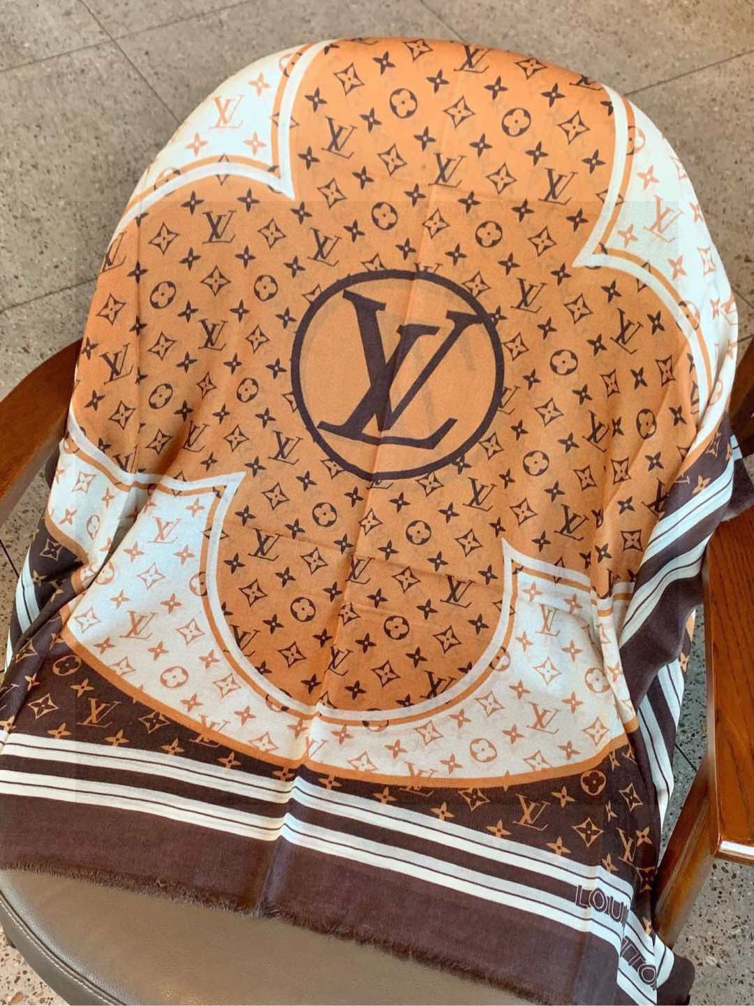 LV 26S SCARF 200 IN CASHMERE AND SILK 316731