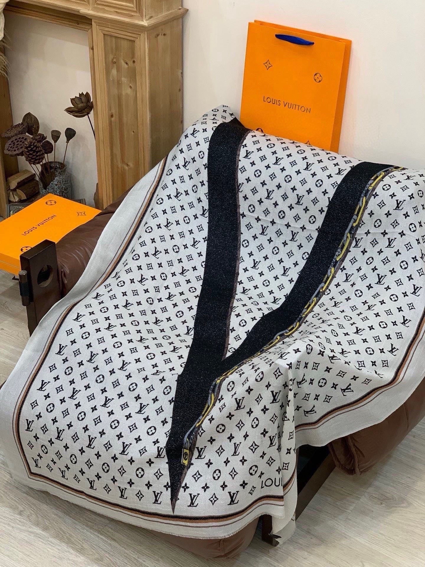 LV 26S SCARF 200 IN CASHMERE 318525