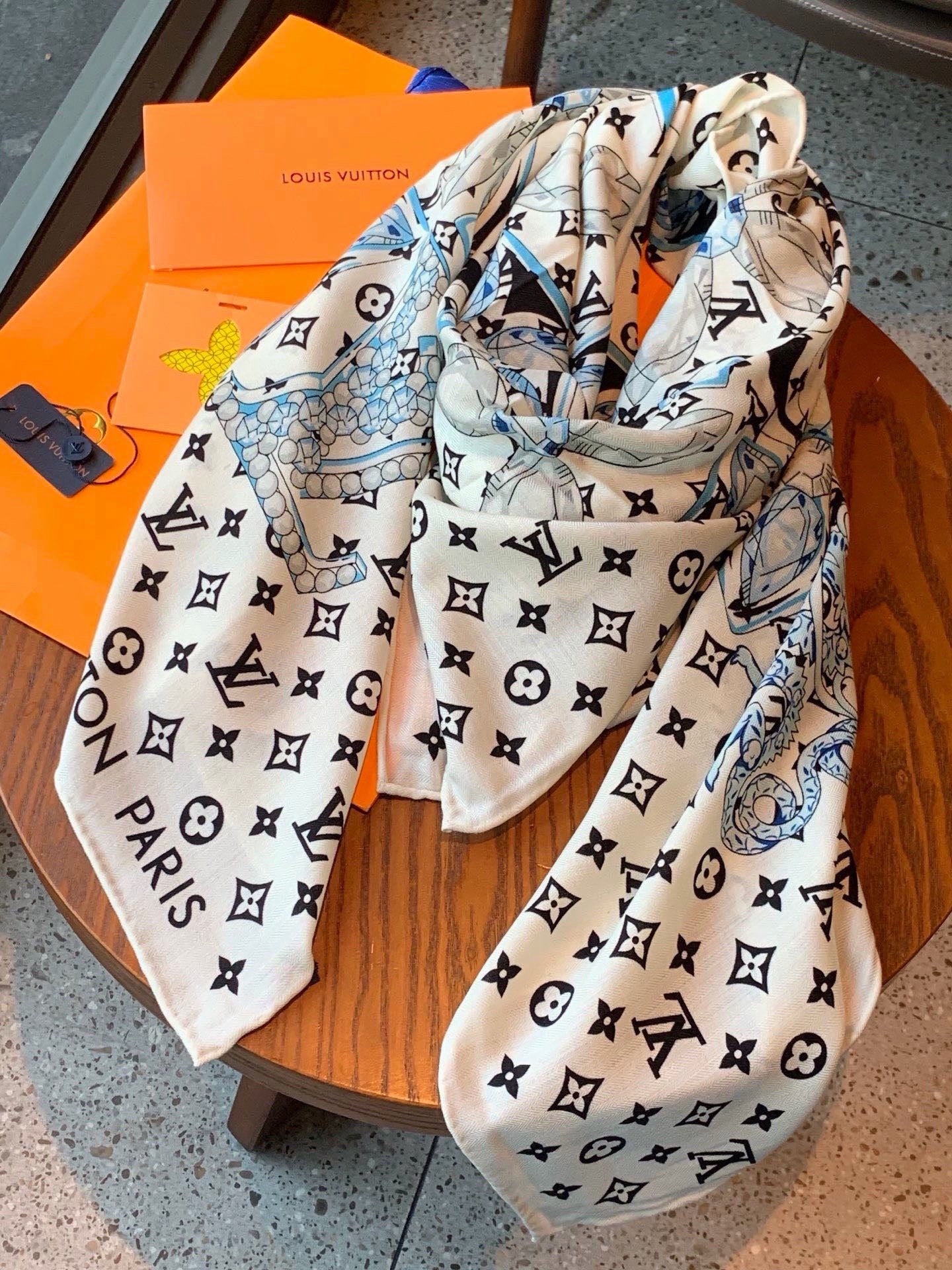 LV 26S SCARF 135 IN CASHMERE AND SILK 319848