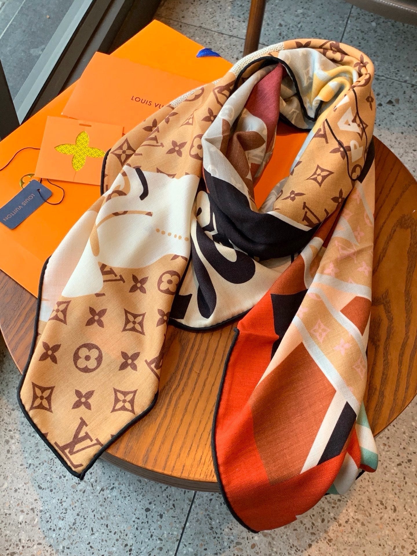 LV 26S SCARF 135 IN CASHMERE AND SILK 320861