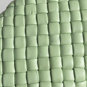 KNOT CHAIN CLUTCH 20.5 IN LIGHT GREEN LAMBSKIN