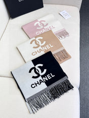 CHANEL 25S SCARF 184 IN MERINO WOOL 727324