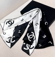 CHANEL 25S SCARF 90 IN SILK 991884