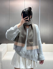 LV SCARF 180 CM IN CASHMERE 700797