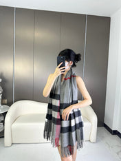BURBERRY 26S SCARF 200CM IN CASHMERE 278702