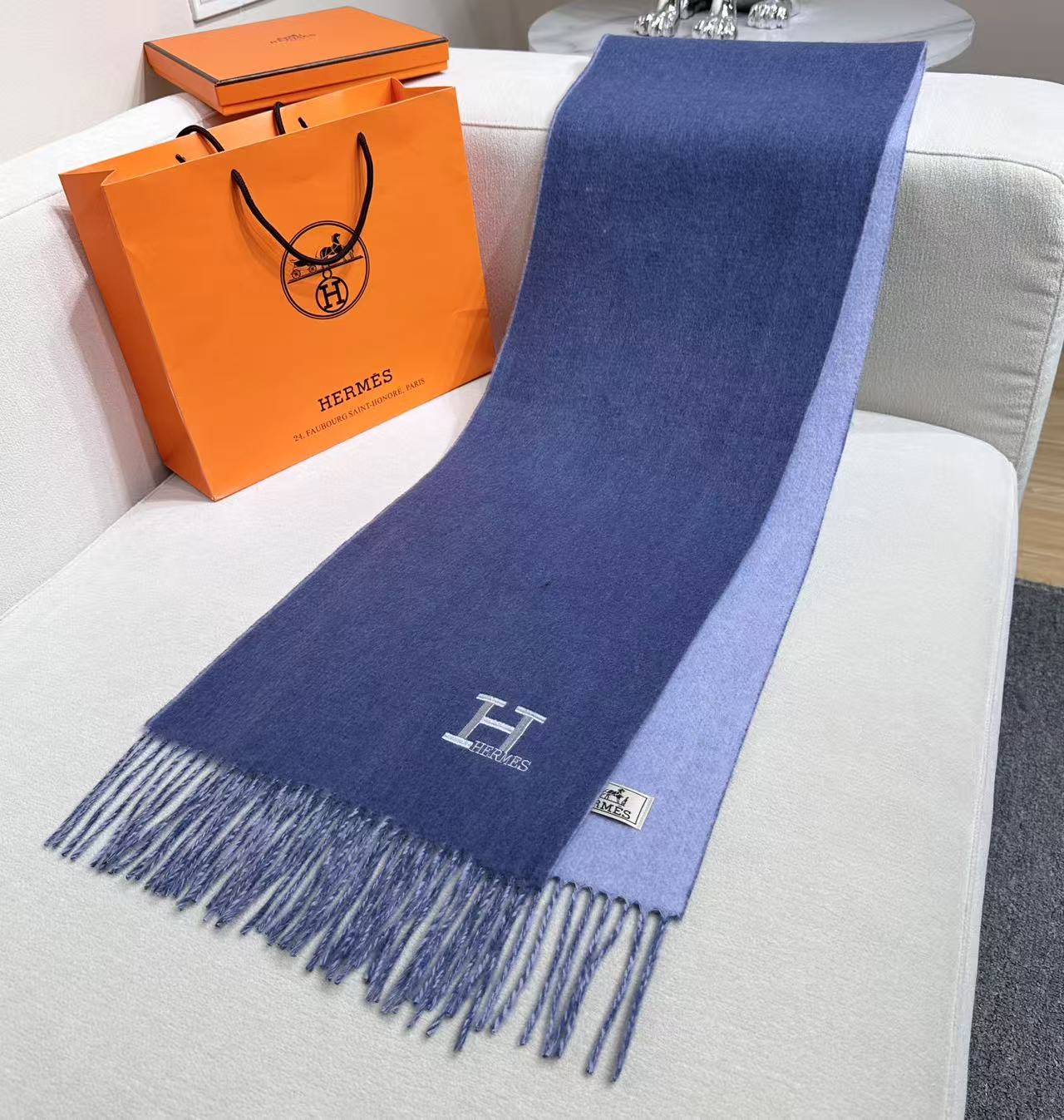 HERMES 25S SCARF 190 IN CASHMERE 986001