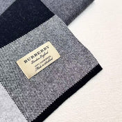BURBERRY 26S SCARF 180CM IN CASHMERE 311832