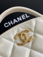 CC CLASSIC MINI 20 CLUTCH WITH STRAP IN GLOSSY WHITE CALFSKIN